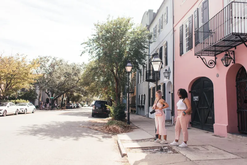 Roots and Refinement: Reading the Regional Style Codes That Shape American Elegance